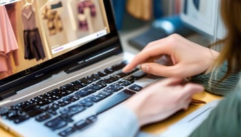 TelXL Blog: Online shopping on Black Friday